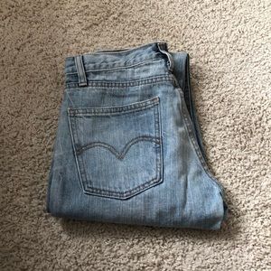 Levi’s high waisted skinny jeans.